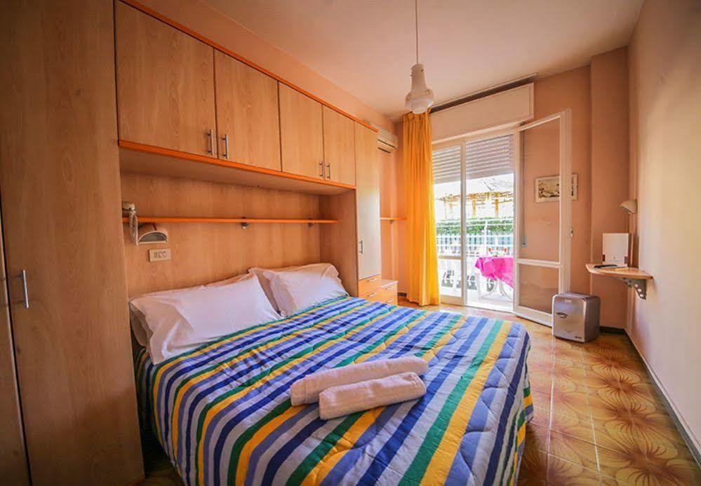 Hotel Santa Martina Villamarina Buitenkant foto